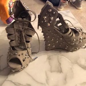 Greg wedges brand new